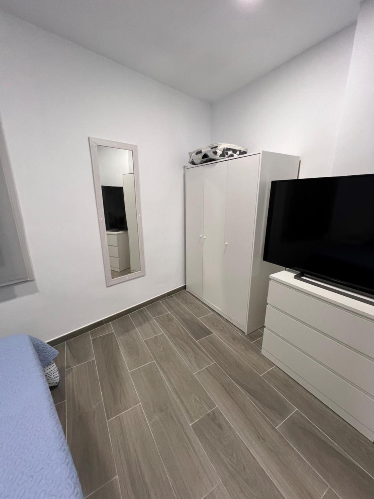 Apartamentos Montalvo Metropolis A Torremolinos Bagian luar foto